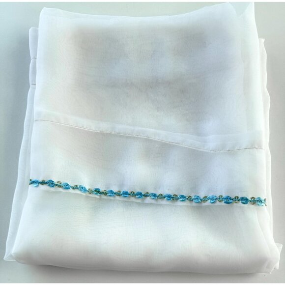 Vintage 60s sheer curtain, white, delicate embroidered blue/green floral trim - Picture 5 of 7